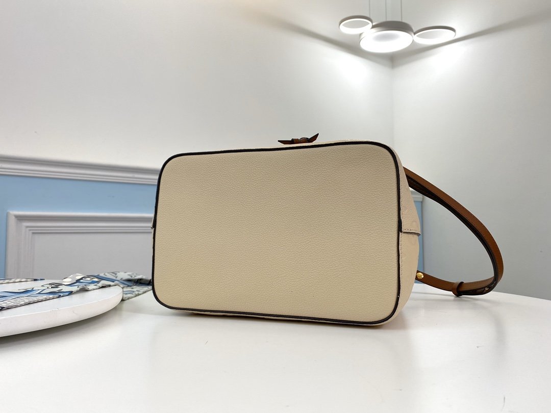 L0vis Vvtt0n M45307 Monogram NéoNoé Bag