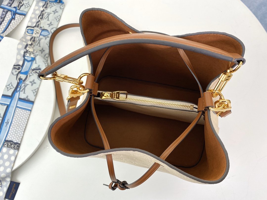 L0vis Vvtt0n M45307 Monogram NéoNoé Bag