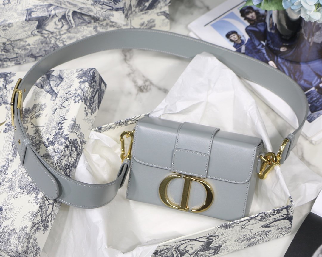 D10r 30 Montaigne Mini Box 17.5cm 004