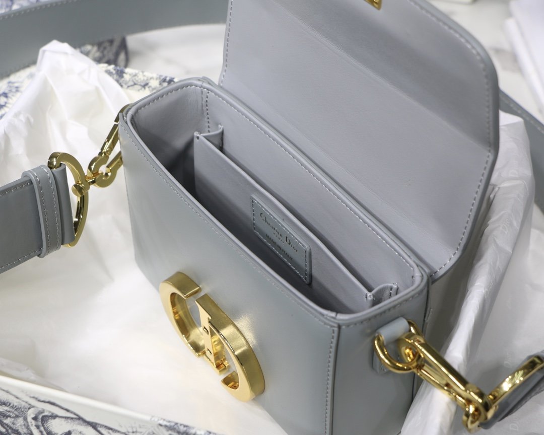 D10r 30 Montaigne Mini Box 17.5cm 004