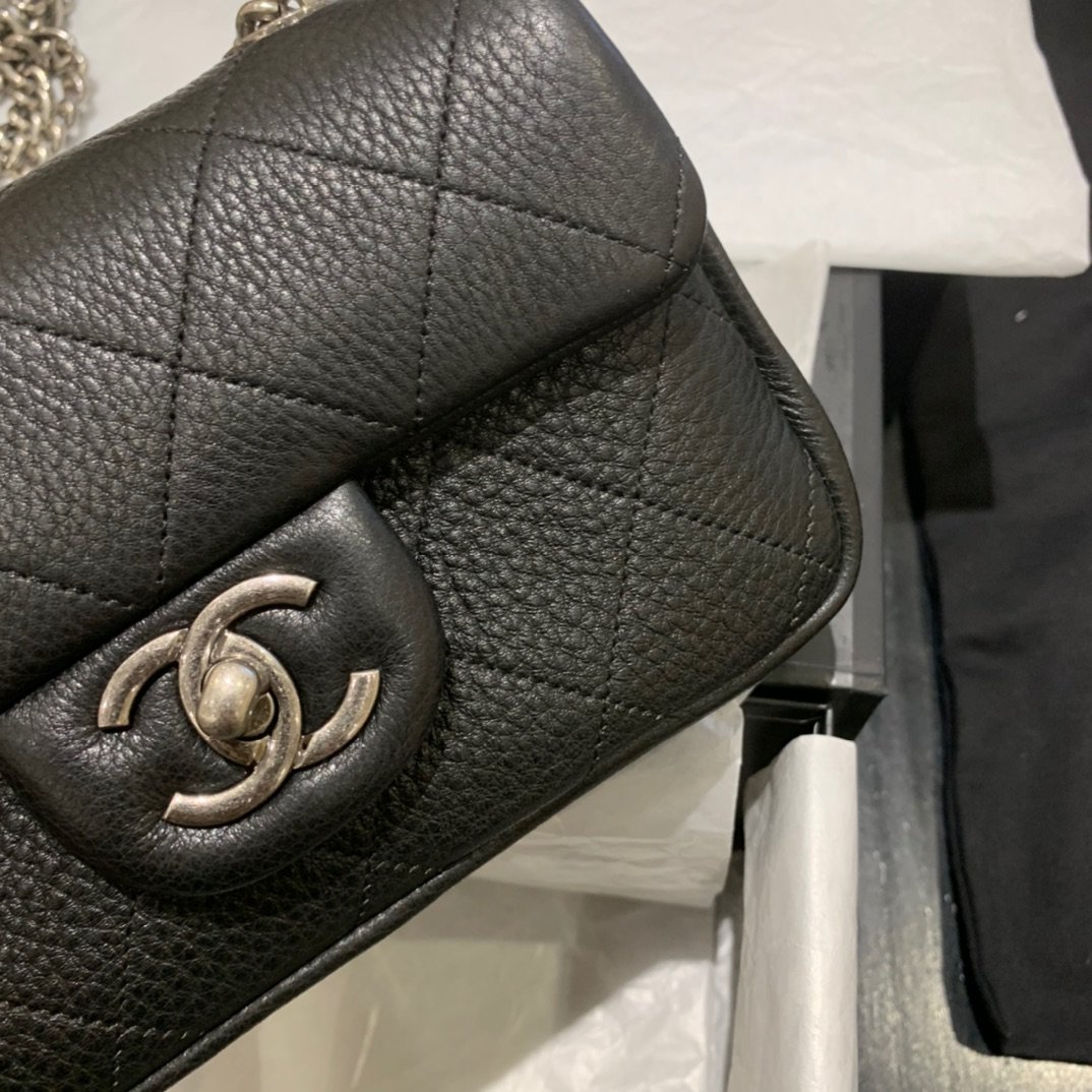 Ch**el CF BAG 18CM CAVIAR BLACK