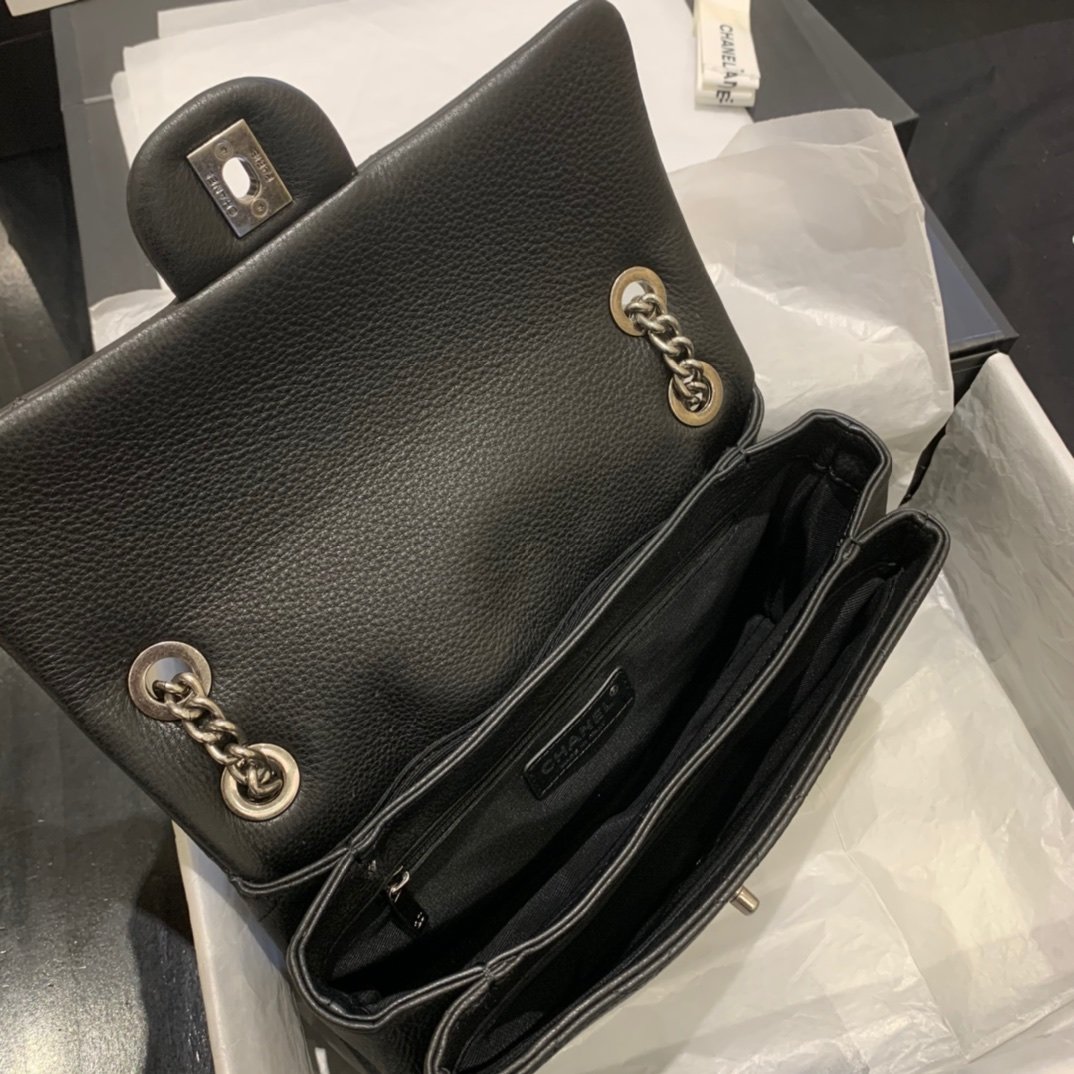 Ch**el CF BAG CAVIAR 24CM BLACK