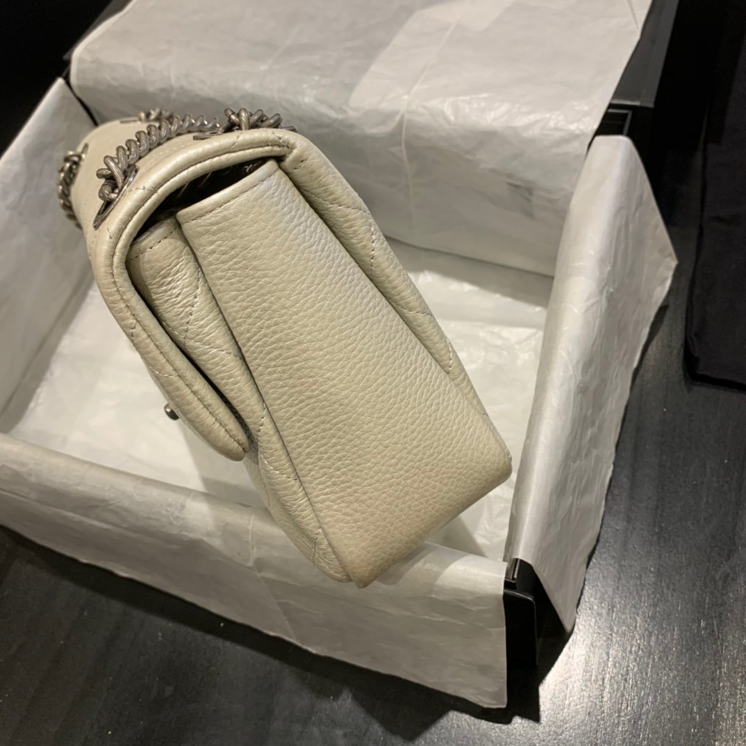 Ch**el CF BAG CAVIAR 24CM