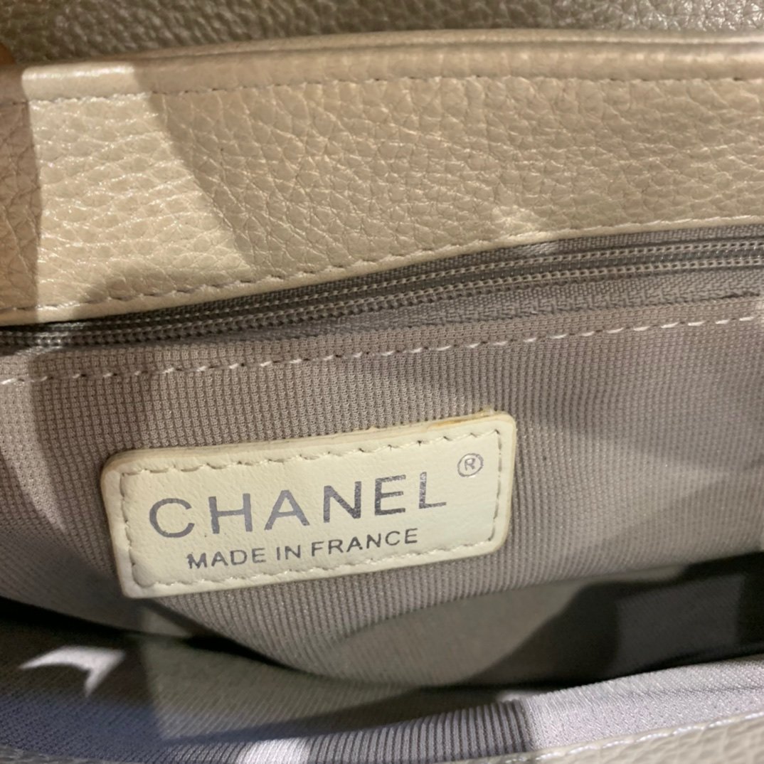 Ch**el CF BAG CAVIAR 24CM