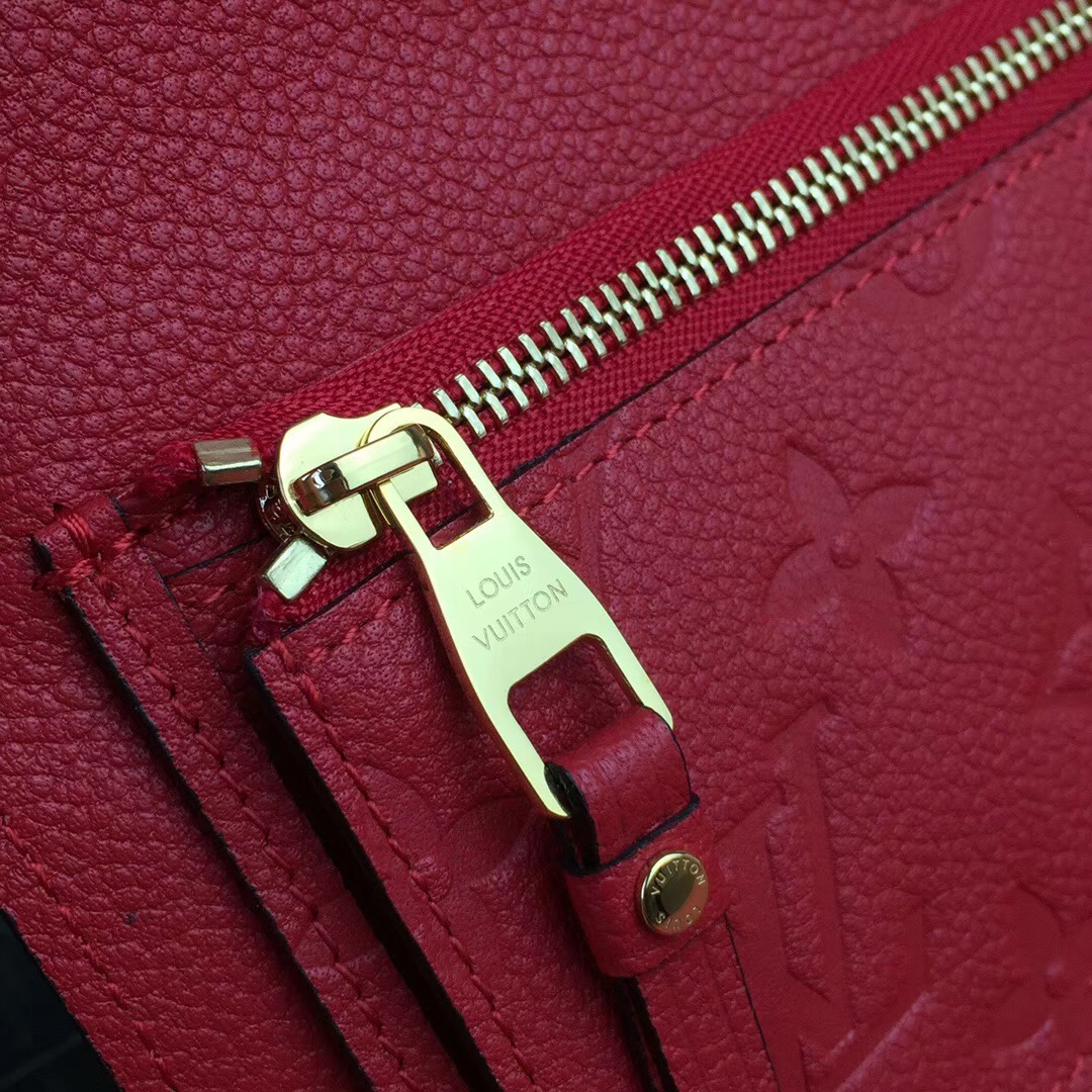 L0vis Vvtt0n Red Compact Curieuse M60568 Wallet