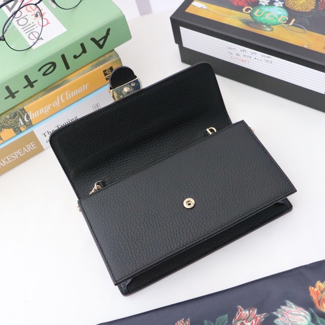 Gvc*1 510314 Black Leather Interlocking Bag