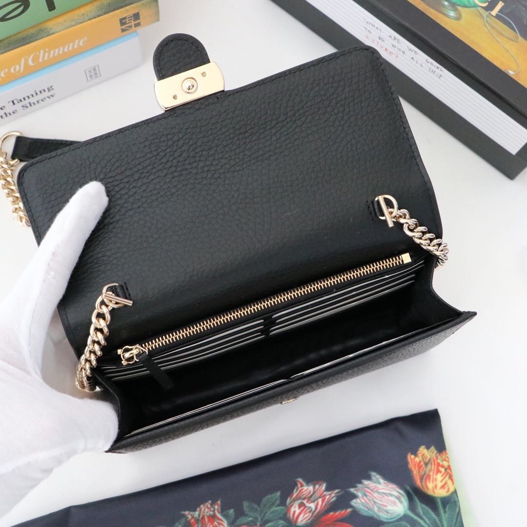 Gvc*1 510314 Black Leather Interlocking Bag
