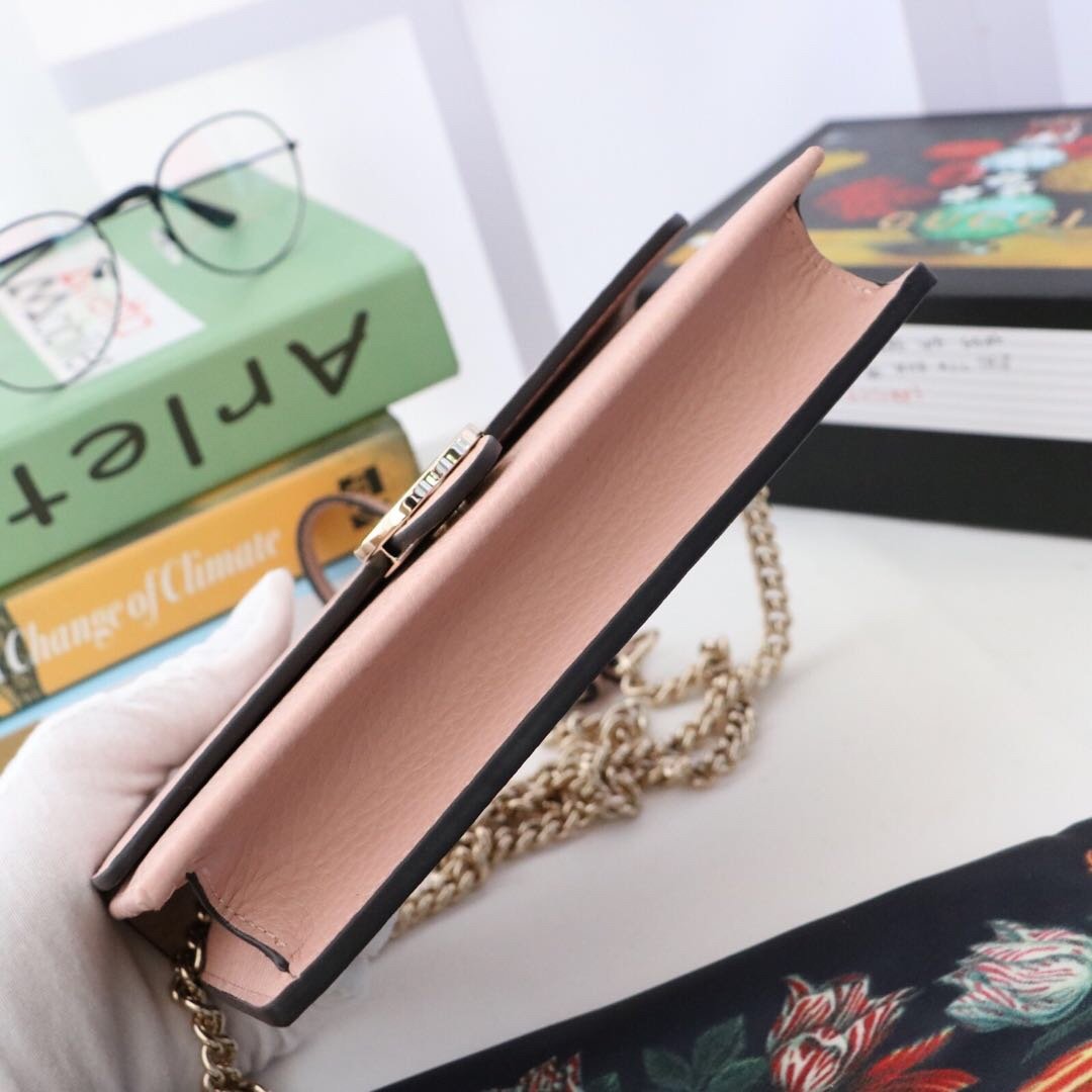 Gvc*1 510314 Pink Leather Interlocking Bag