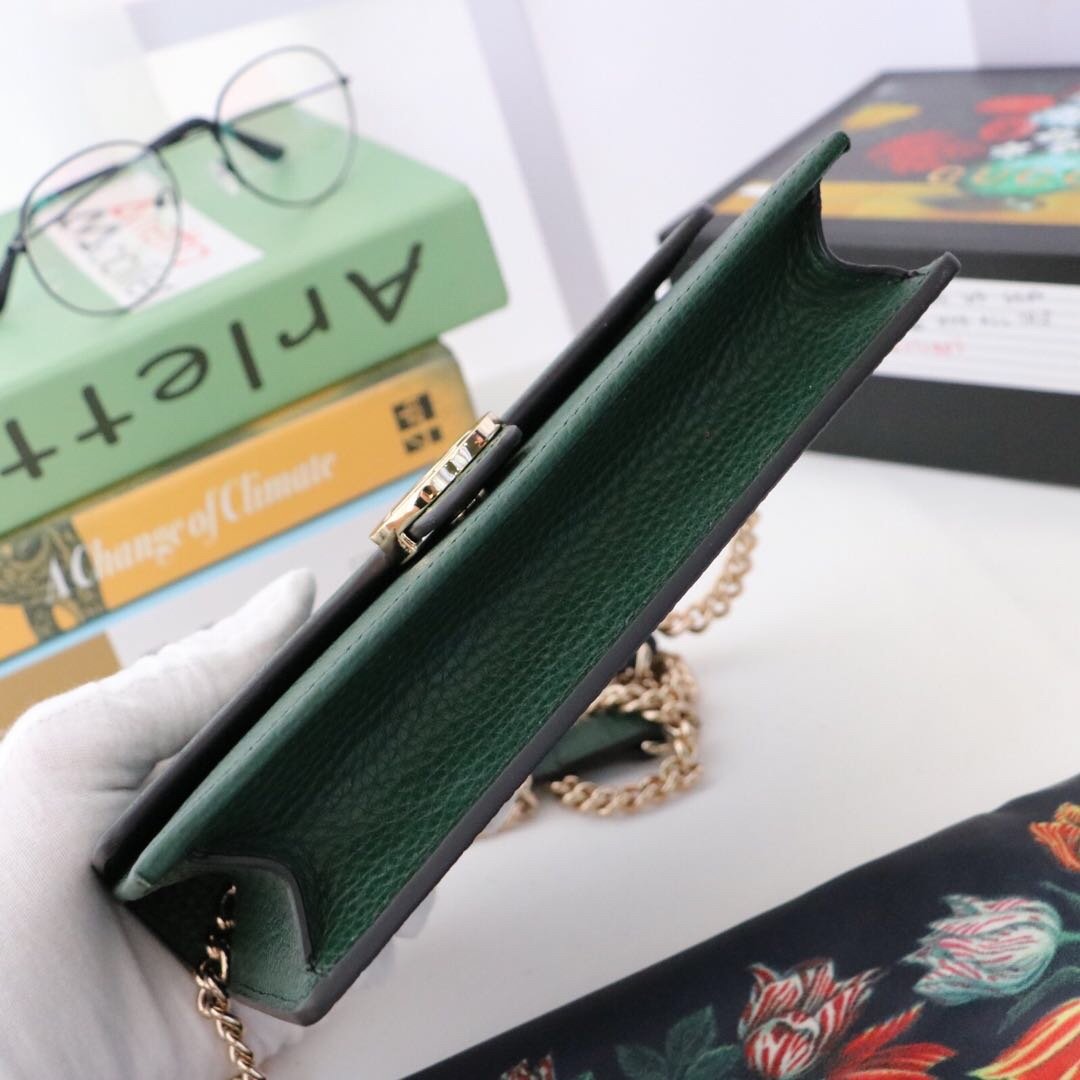 Gvc*1 510314 green Leather Interlocking Bag