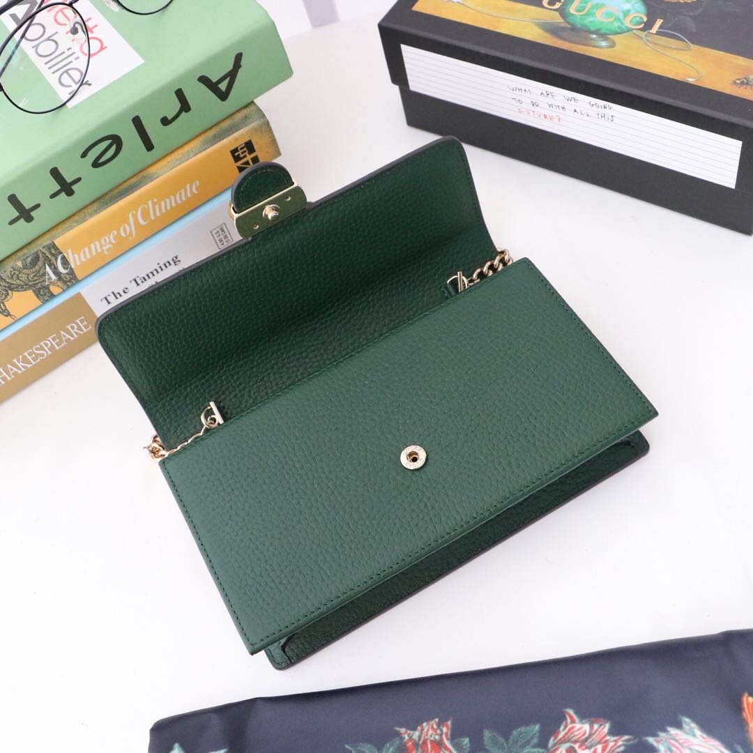 Gvc*1 510314 green Leather Interlocking Bag