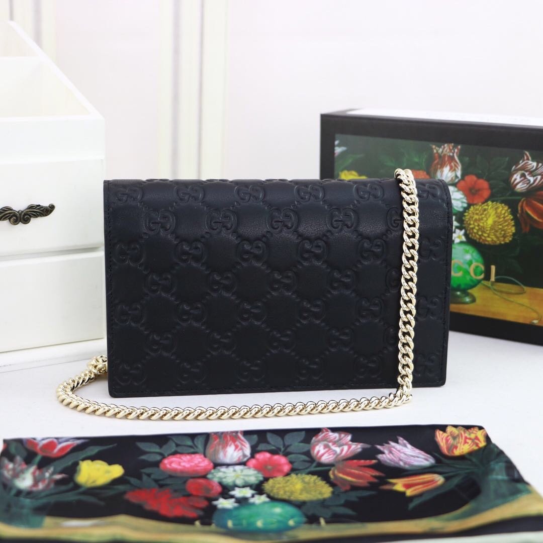 Gvc*1 510314 Leather Interlocking Bag