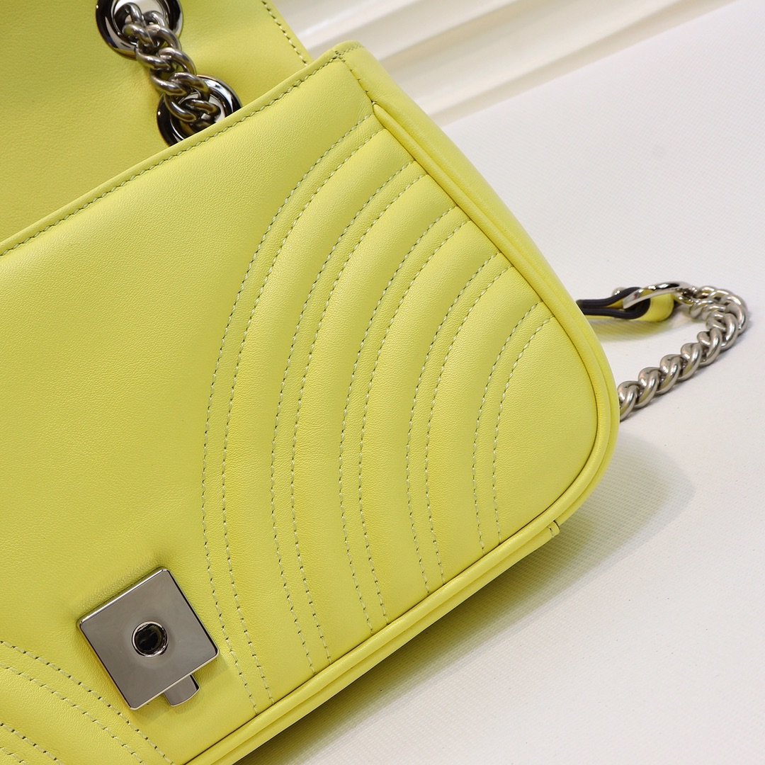 Gvc*1 Marmont matelassé shoulder bag 26cm yellow