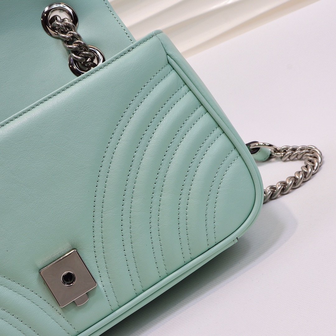 Gvc*1 Marmont matelassé shoulder bag 26cm Green