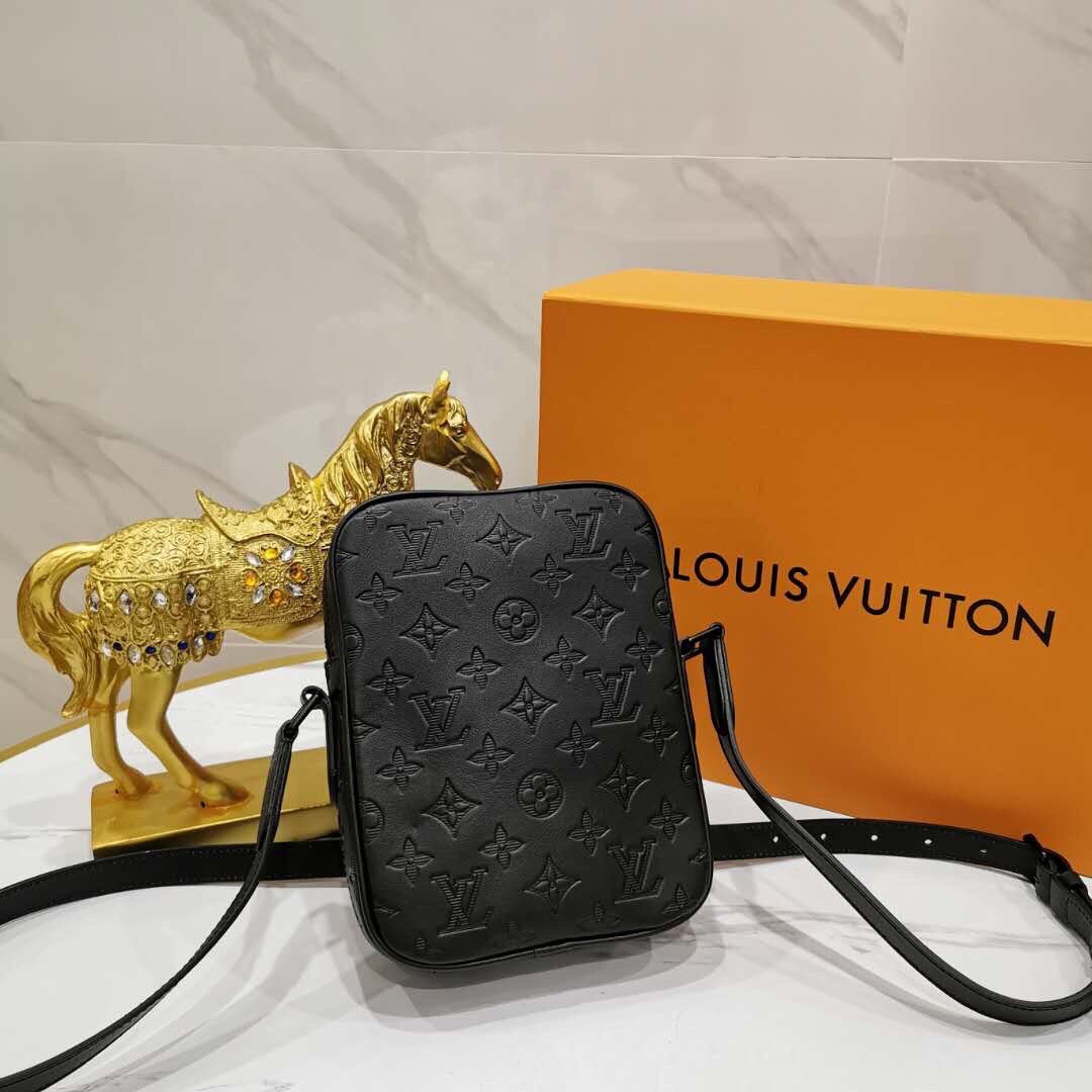 L0vis Vvtt0n Messenger Shoulder Bags M44972