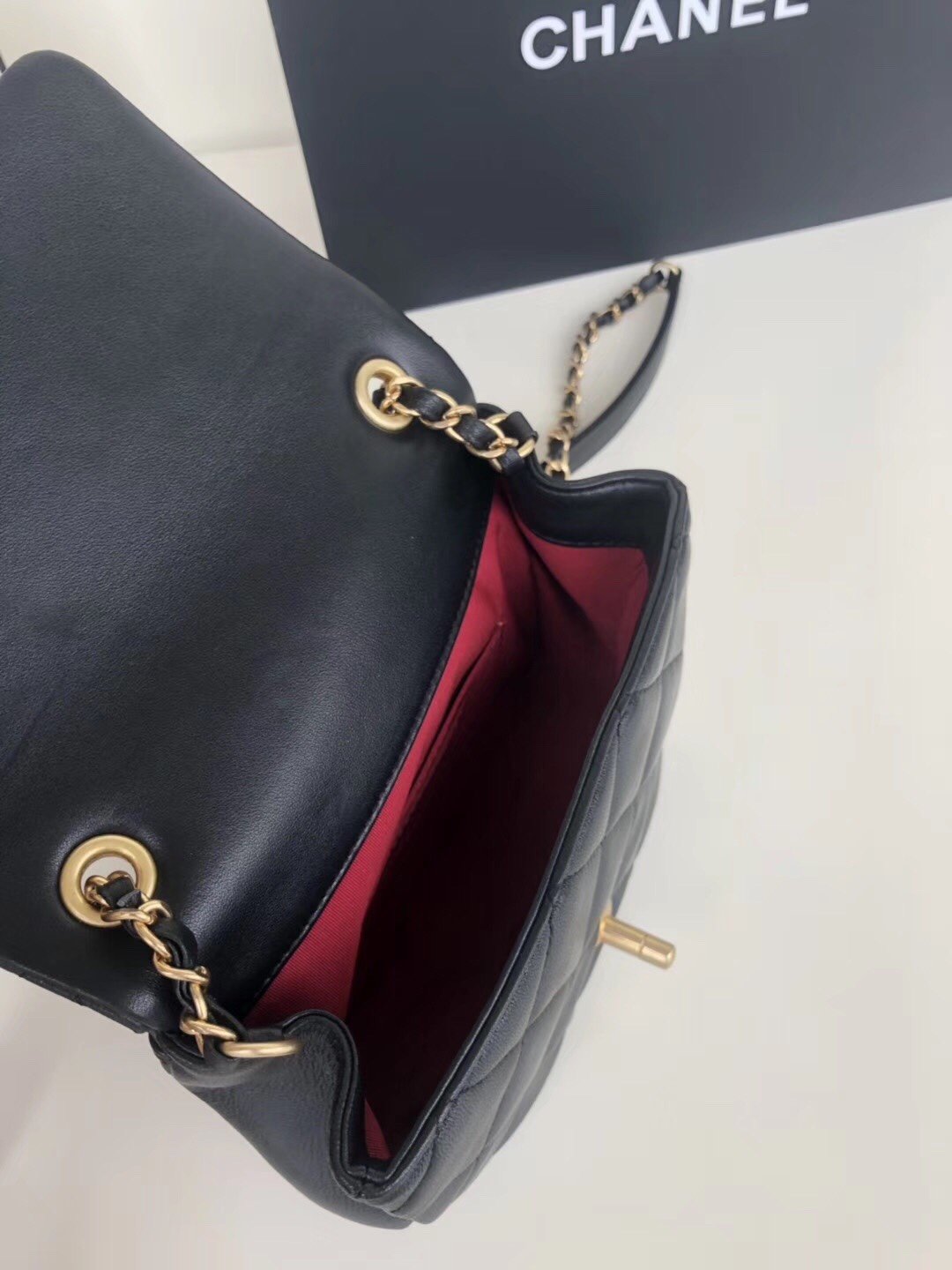 Ch**el Small Flap Bag Lambskin Black 20cm
