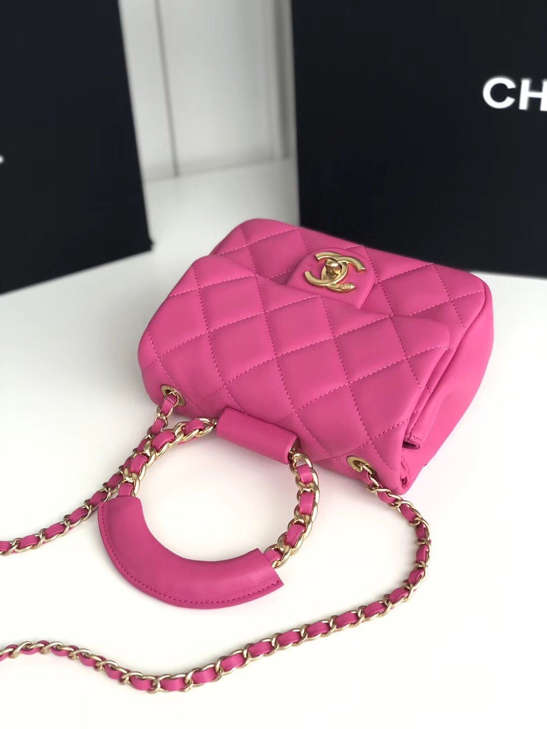 Ch**el Small Flap Bag Lambskin 20cm