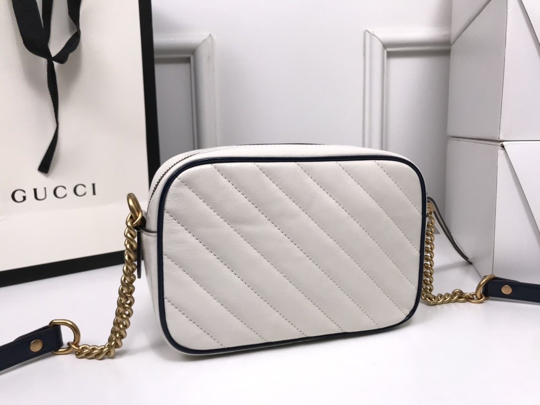 Gvc*1 Shoulder bag 448065