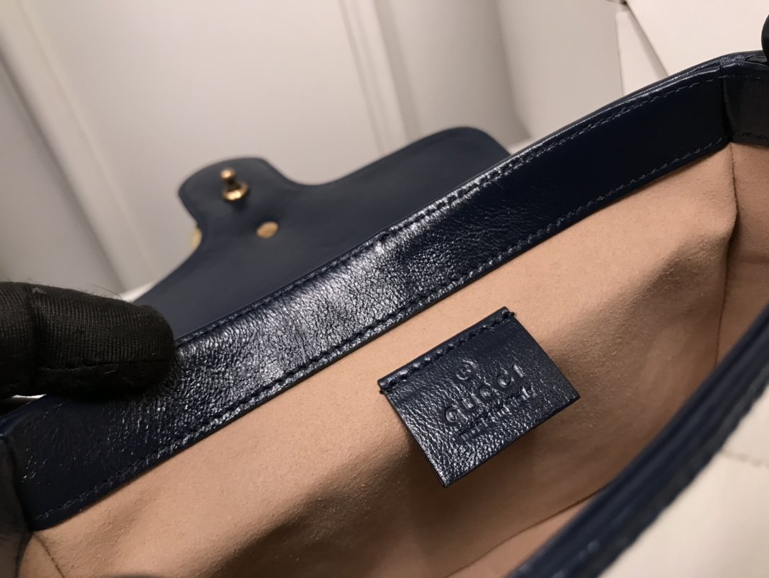 GG Marmont 583571 crossbody bag 21CM