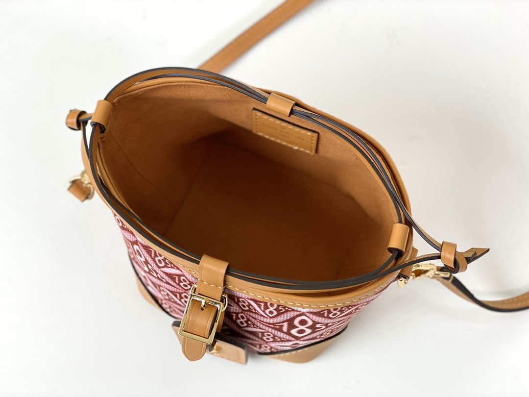L0vis Vvtt0n M69973 mini bag