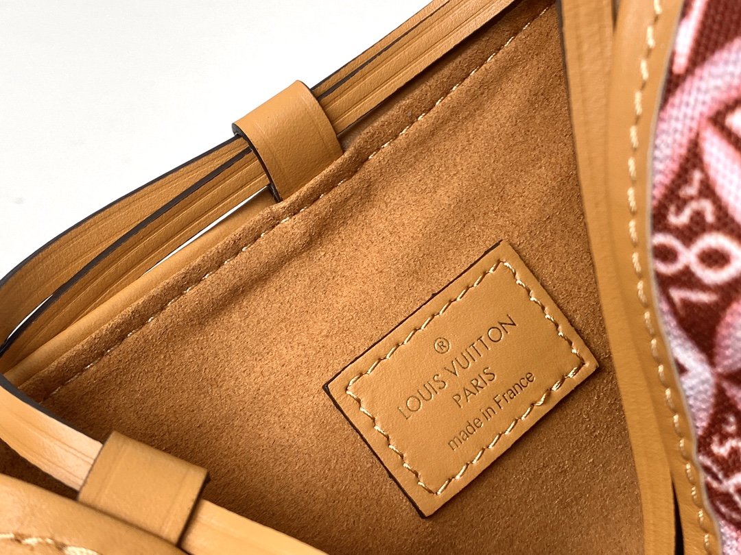 L0vis Vvtt0n M69973 mini bag