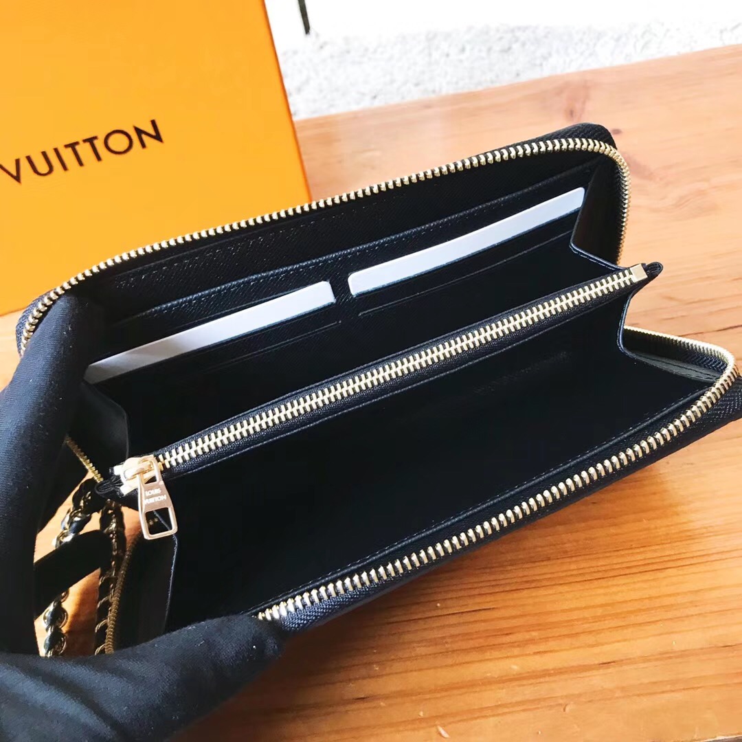 L0vis Vvtt0n Zippy Wallet Shades M68796