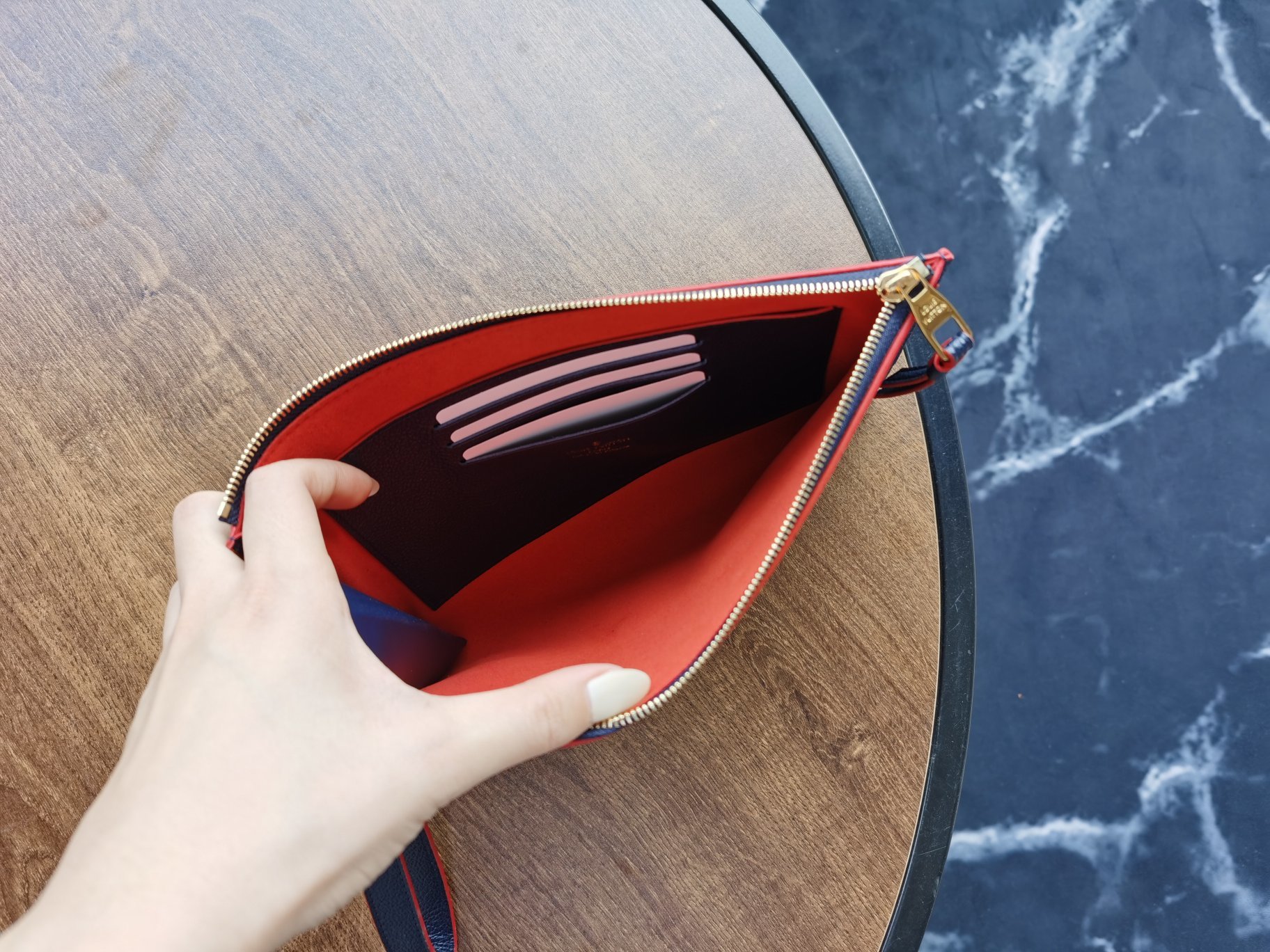 LV POCHETTE MÉLANIE MM BLUE