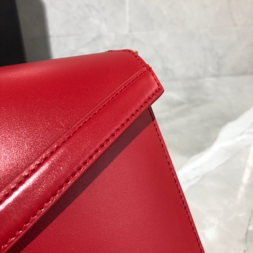 Y51 Sa1nt Lau*nt Cassandra Clasp Bag Red
