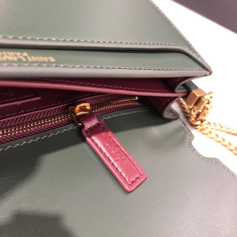Y51 Sa1nt Lau*nt Cassandra Clasp Bag Green