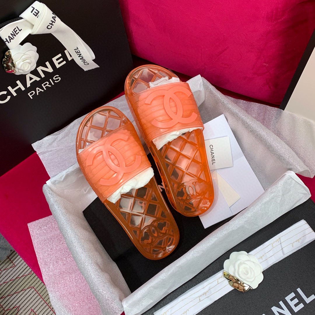 Ch**el Slippers 001