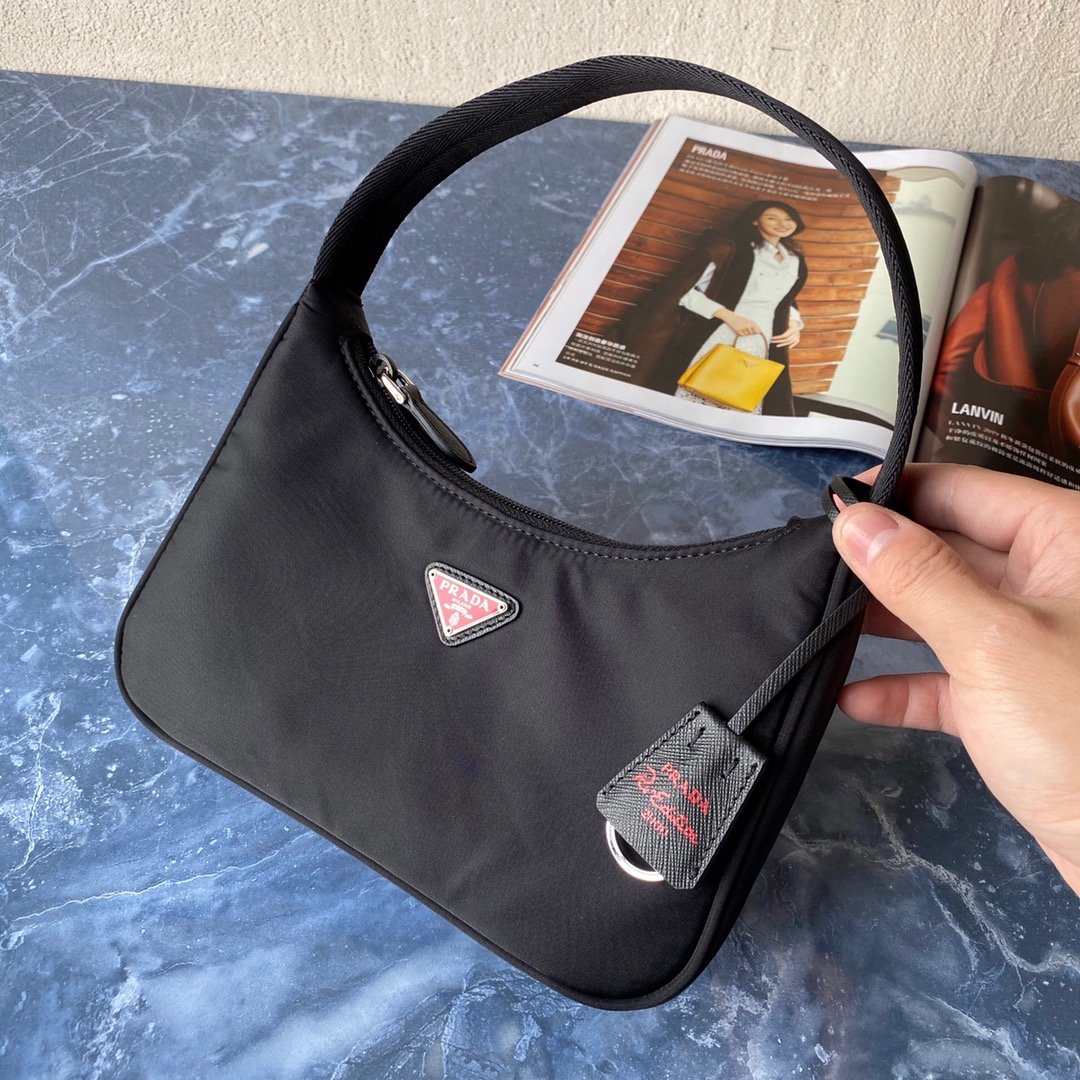 Pra*a 1NE515 Hobo Bag 001