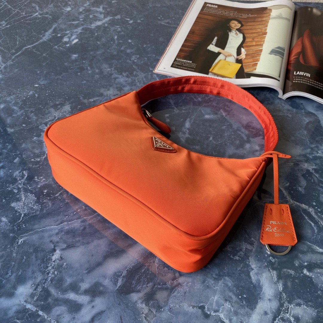 Pra*a 1NE515 Hobo Bag 002