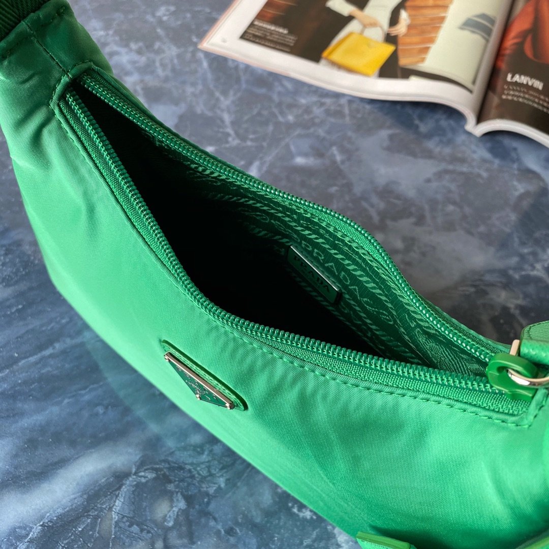 Pra*a 1NE515 Hobo Bag 003