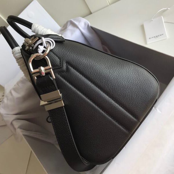 Givenchy Antigona Bag Small 28cm