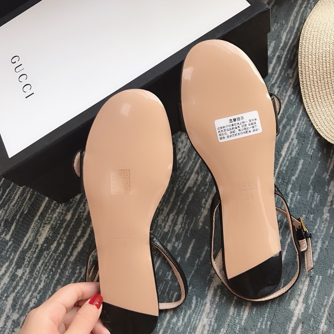 Gvc*1 Sandals