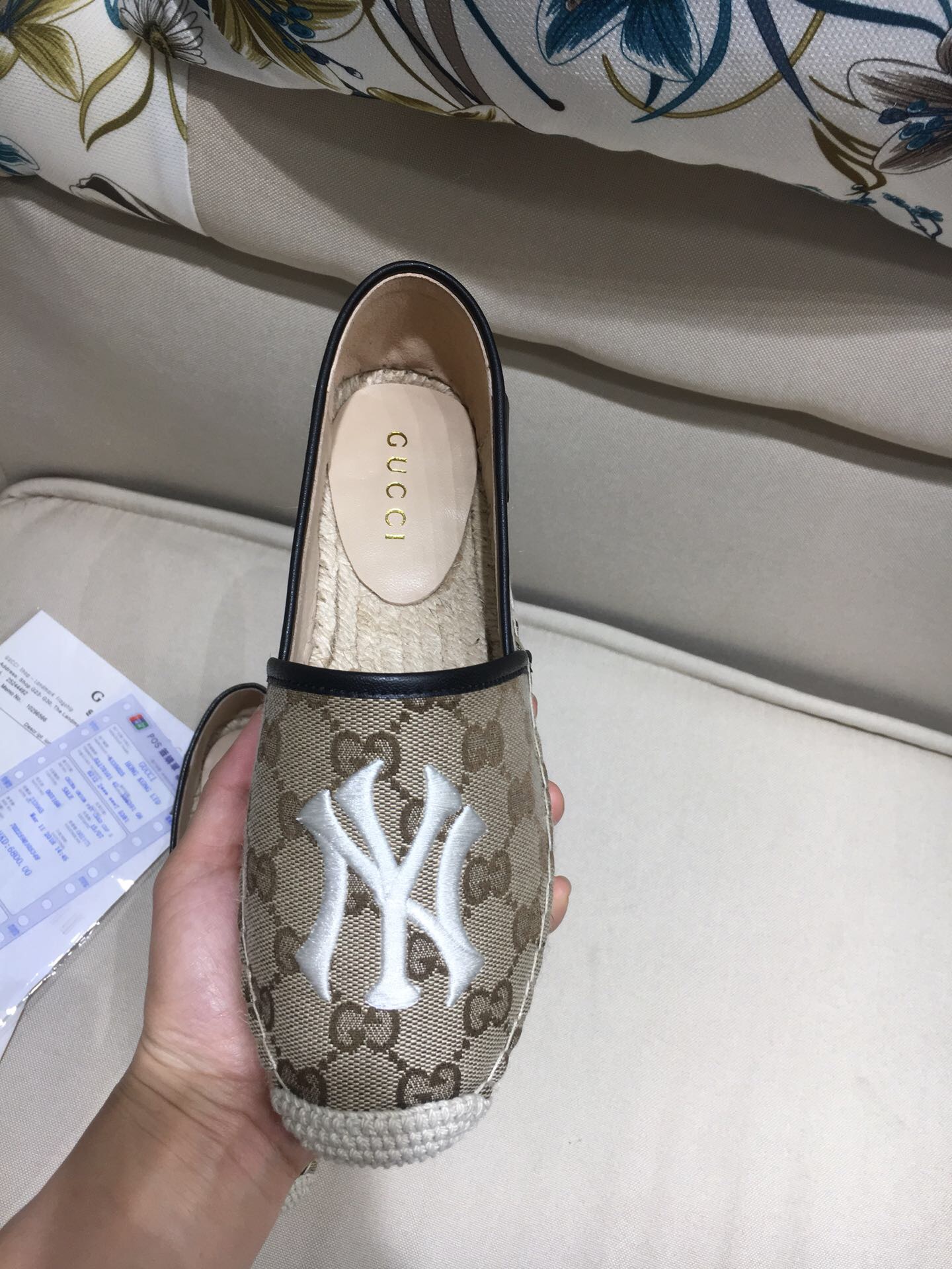 Gvc*1 shoes 011