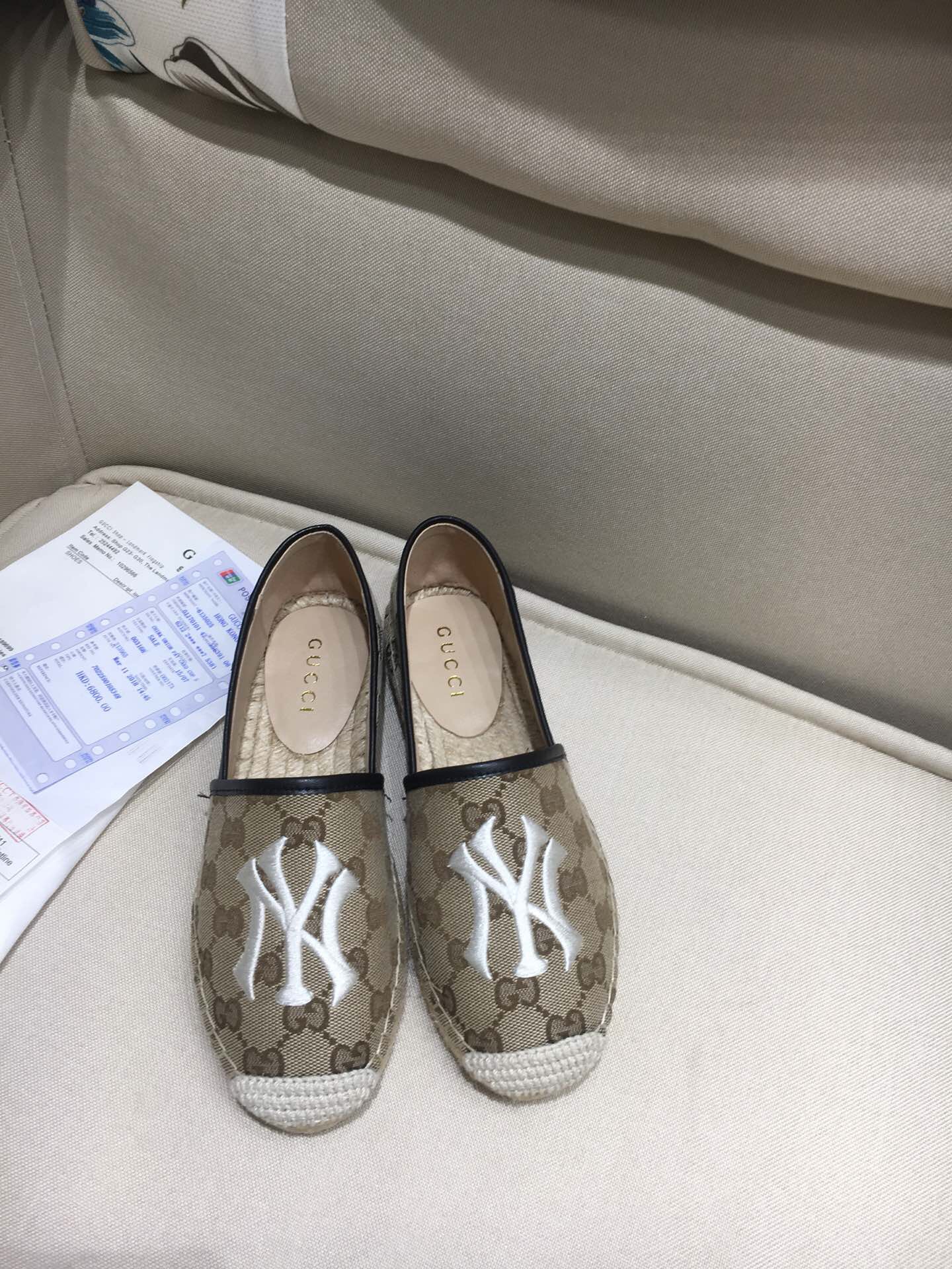 Gvc*1 shoes 011