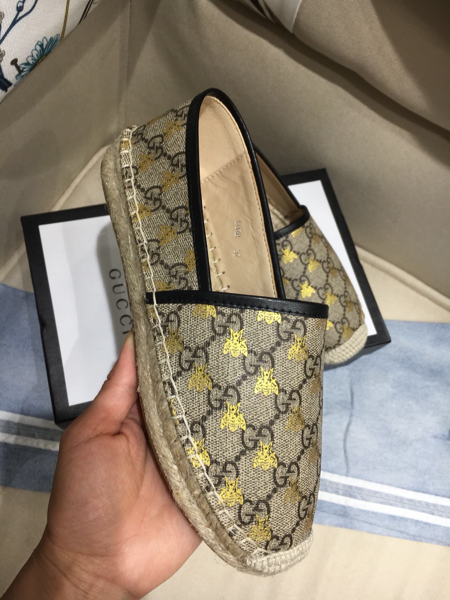 Gvc*1 shoes 012