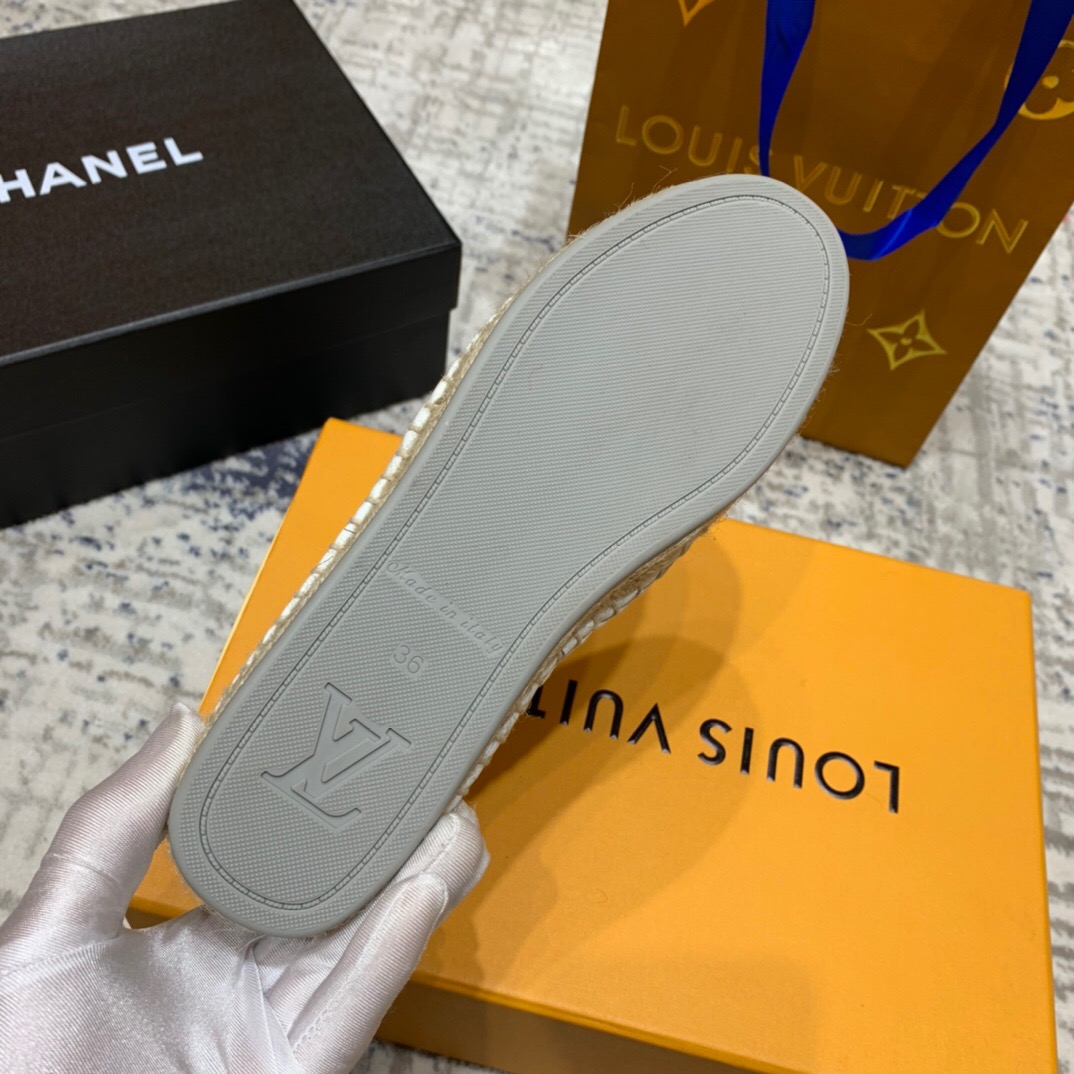 L0visVvtt0n Starboard Flat Espadrille 001