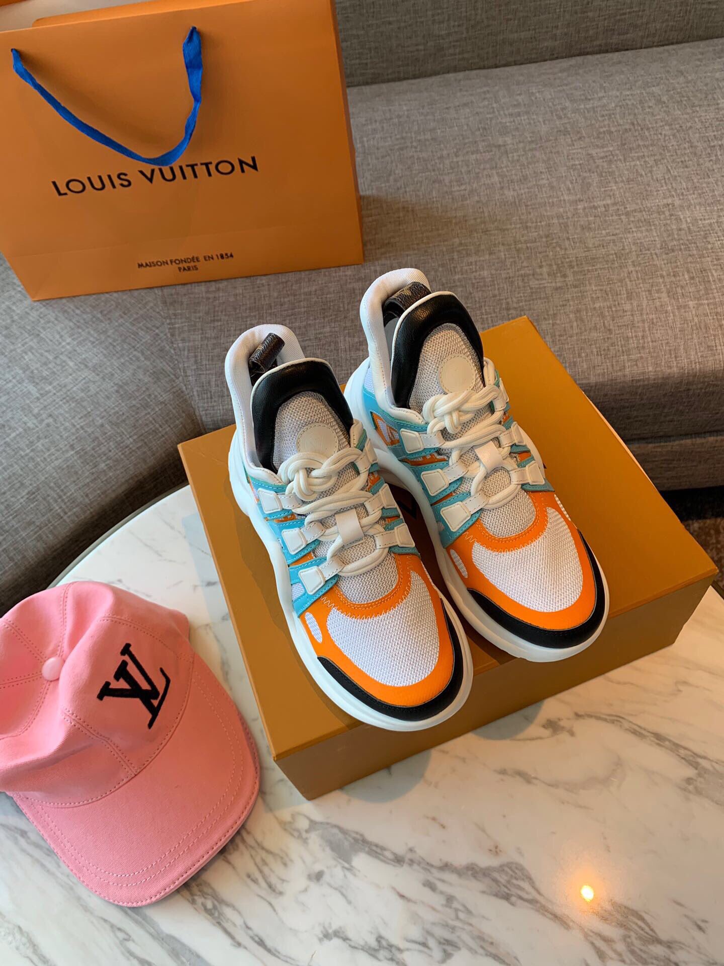 L0vis Vvtt0n Archlight Sneaker 001