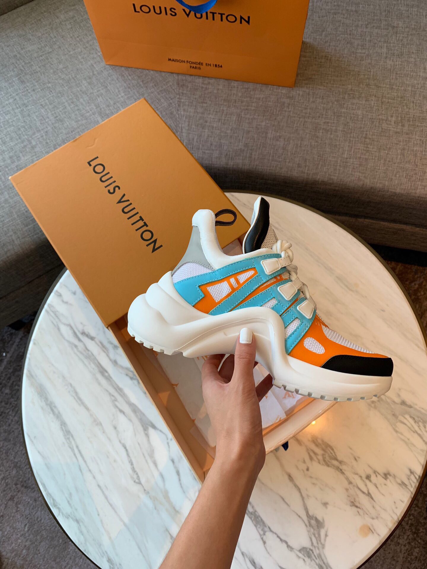 L0vis Vvtt0n Archlight Sneaker 001