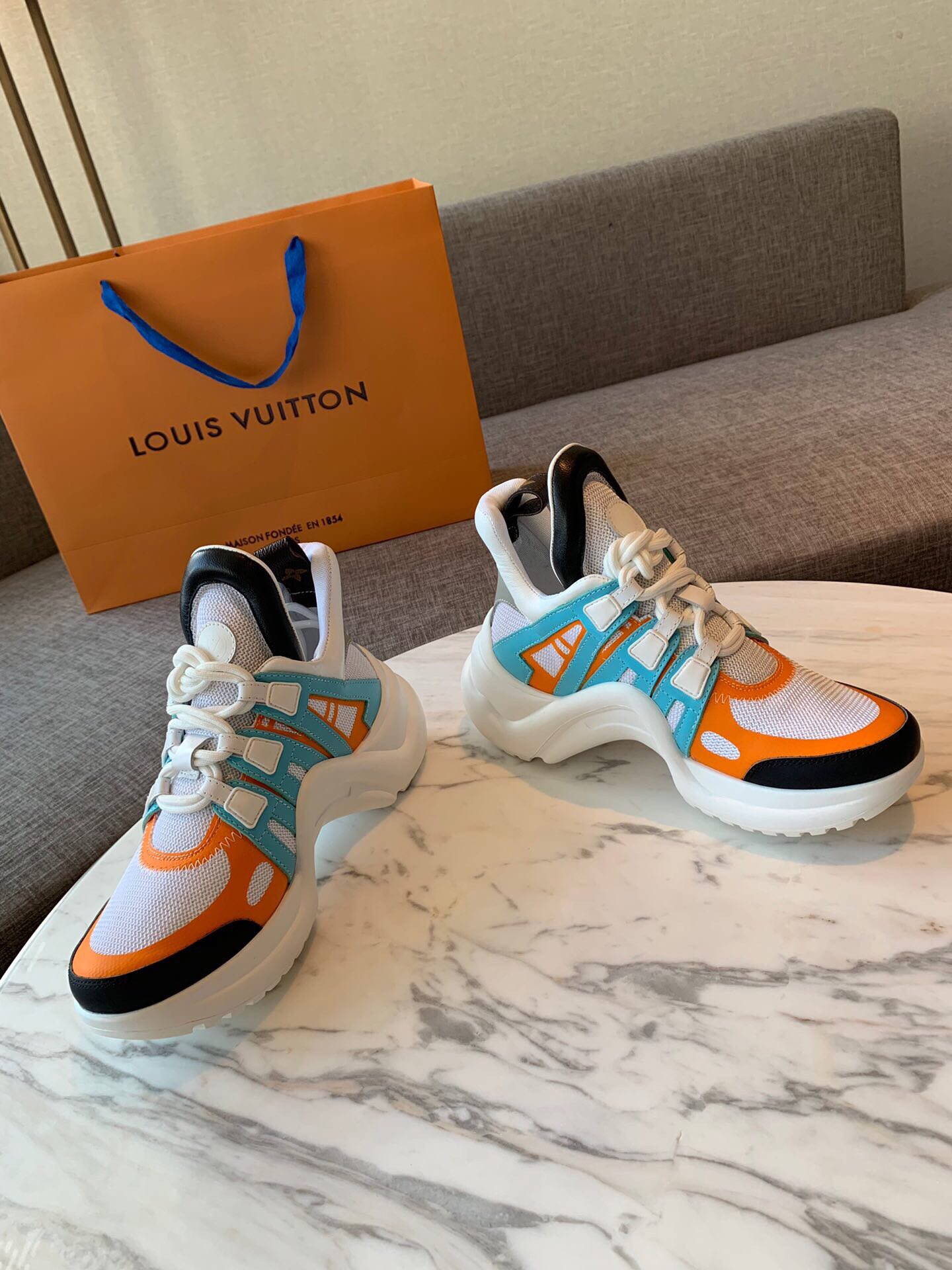 L0vis Vvtt0n Archlight Sneaker 001