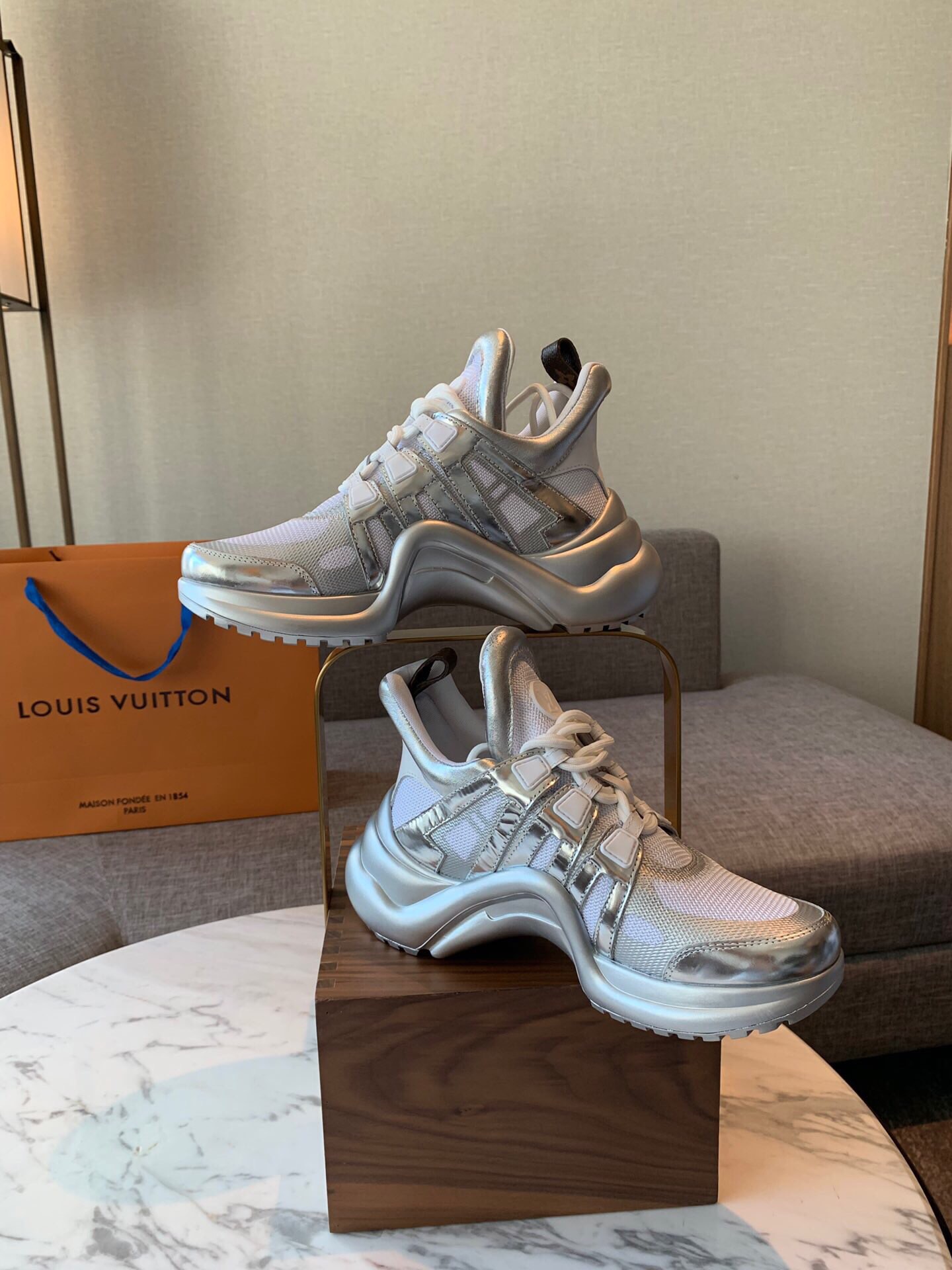 L0vis Vvtt0n Archlight Sneaker 009