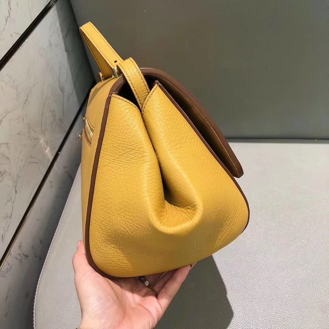 B0tt*ga Ven*ta angle bag 592139
