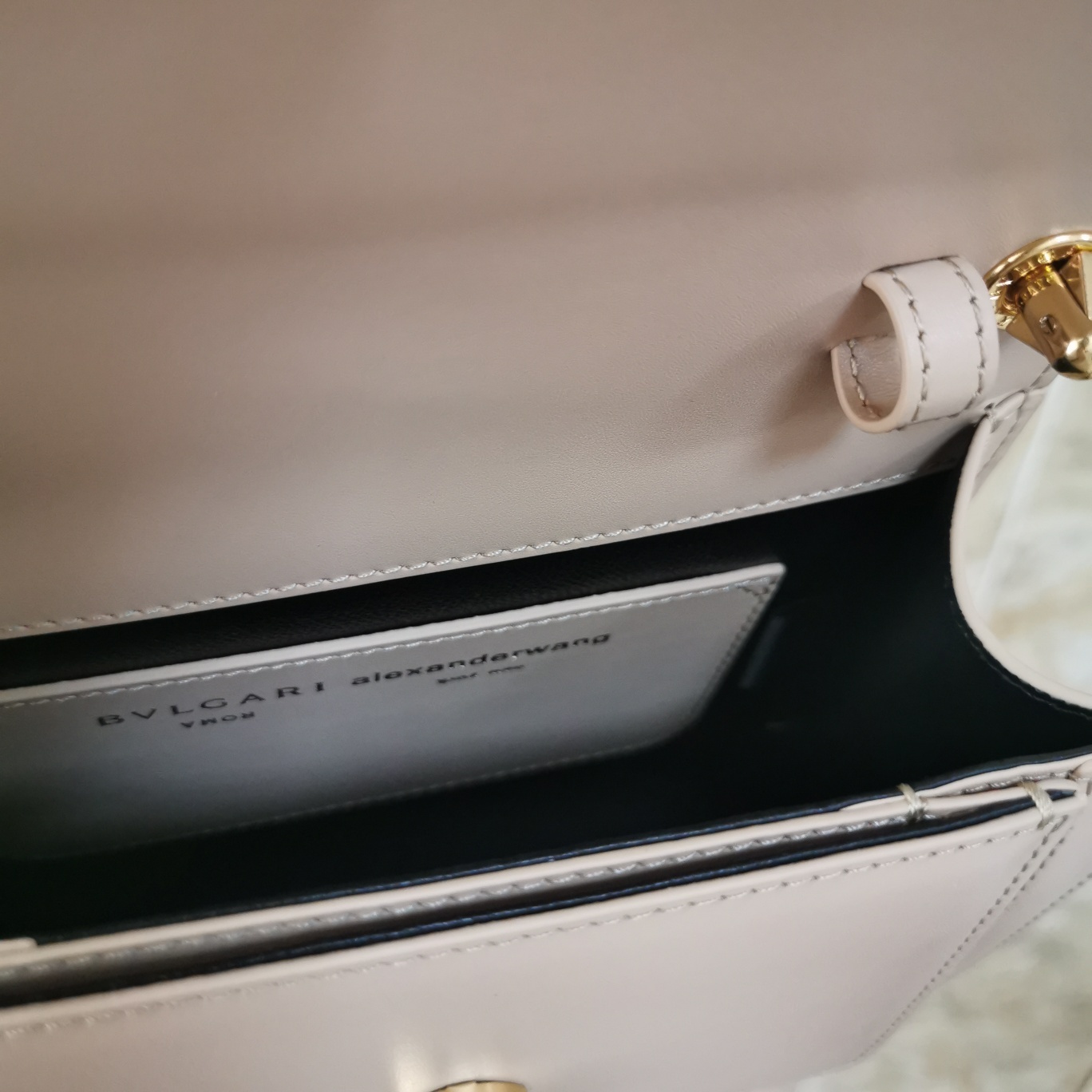 Bv1g*ai Alexande Handbag