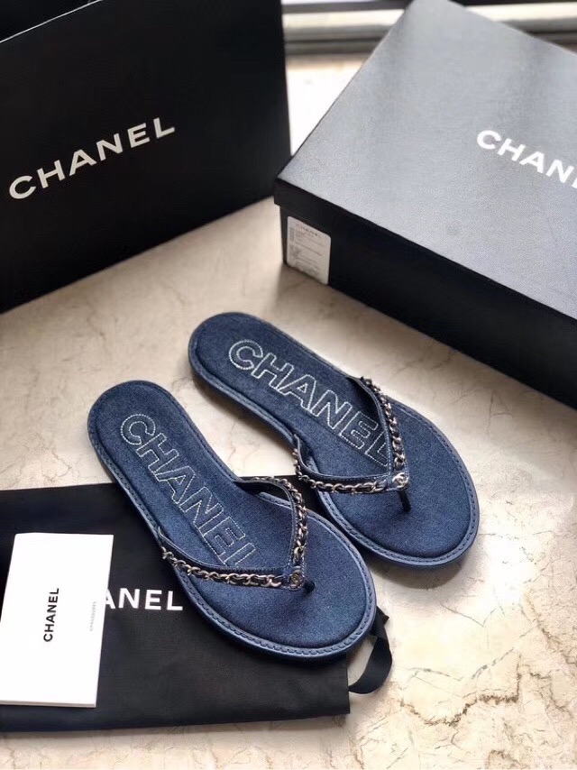 Ch**el Slipper