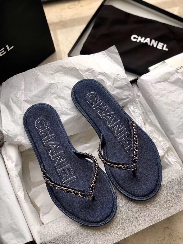 Ch**el Slipper
