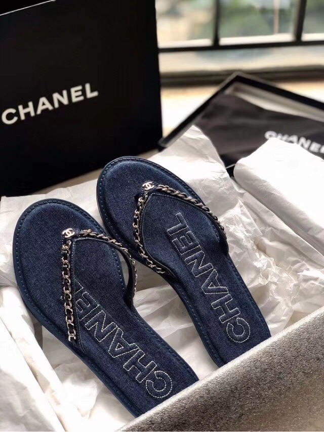 Ch**el Slipper