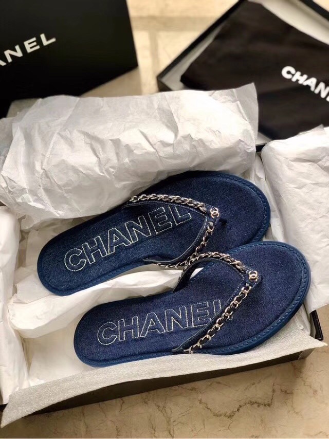Ch**el Slipper