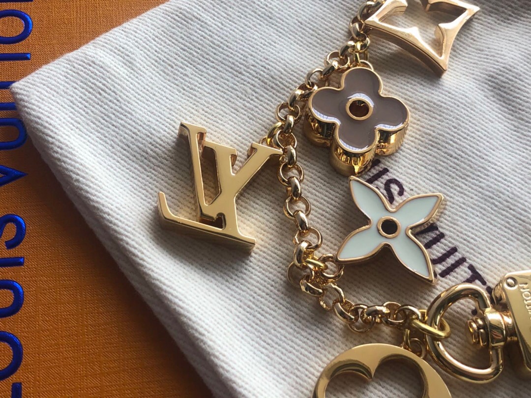 LV M65111 Fleur de Monogram Key Holder