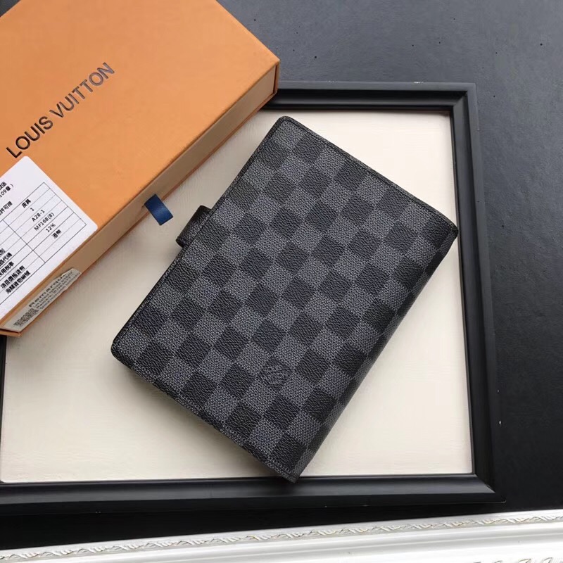 LV MEDIUM RING AGENDA COVER 002